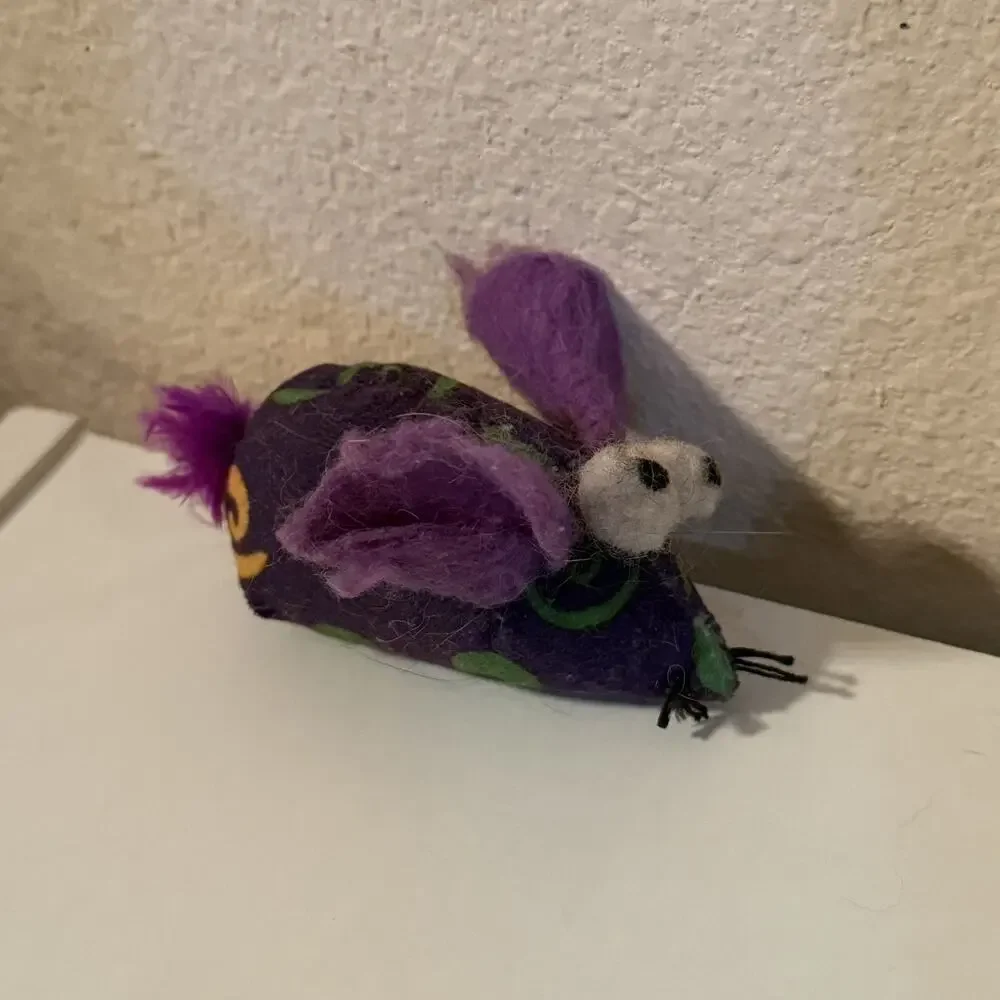 Multipet International Cat Toy Mouse with Feather Purple Swirls 2019